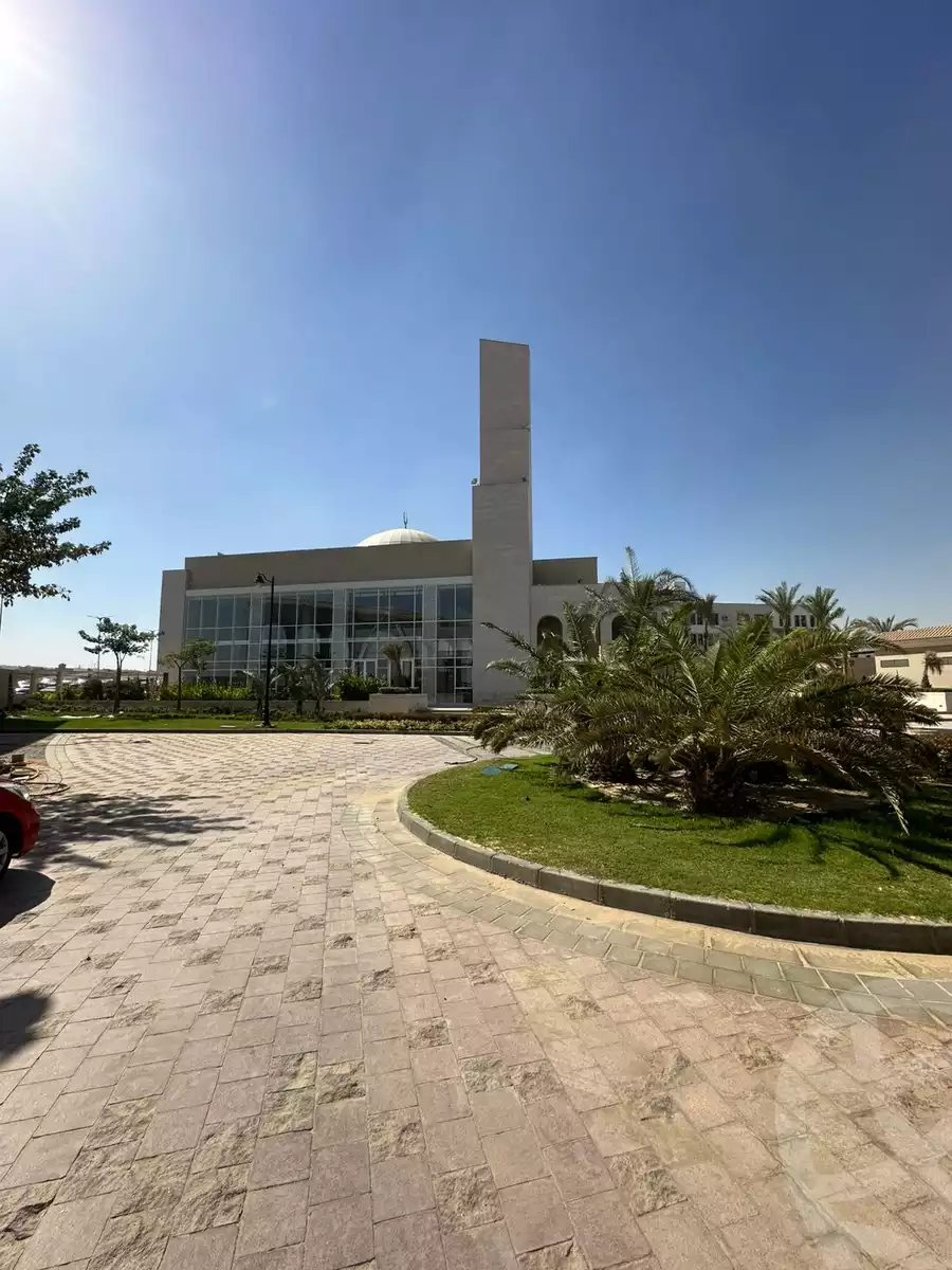 https://aqarmap.com.eg/en/listing/5786130-for-sale-cairo-el-sheikh-zayed-city-compounds-kmbwnd-fyldj-wyst-dr-llttwyr