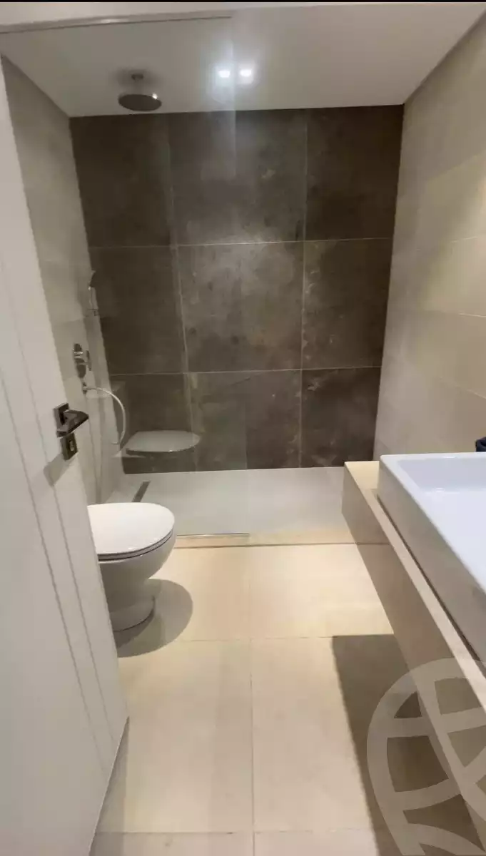 https://aqarmap.com.eg/ar/listing/5792232-for-sale-cairo-el-sheikh-zayed-city-compounds-kmbwnd-fyldj-wyst-dr-llttwyr
