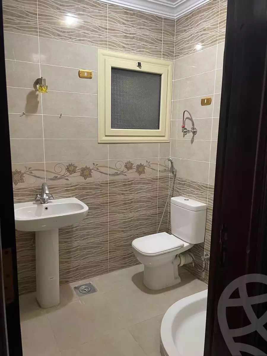 https://aqarmap.com.eg/en/listing/5795241-for-sale-cairo-el-sheikh-zayed-city-small-investor