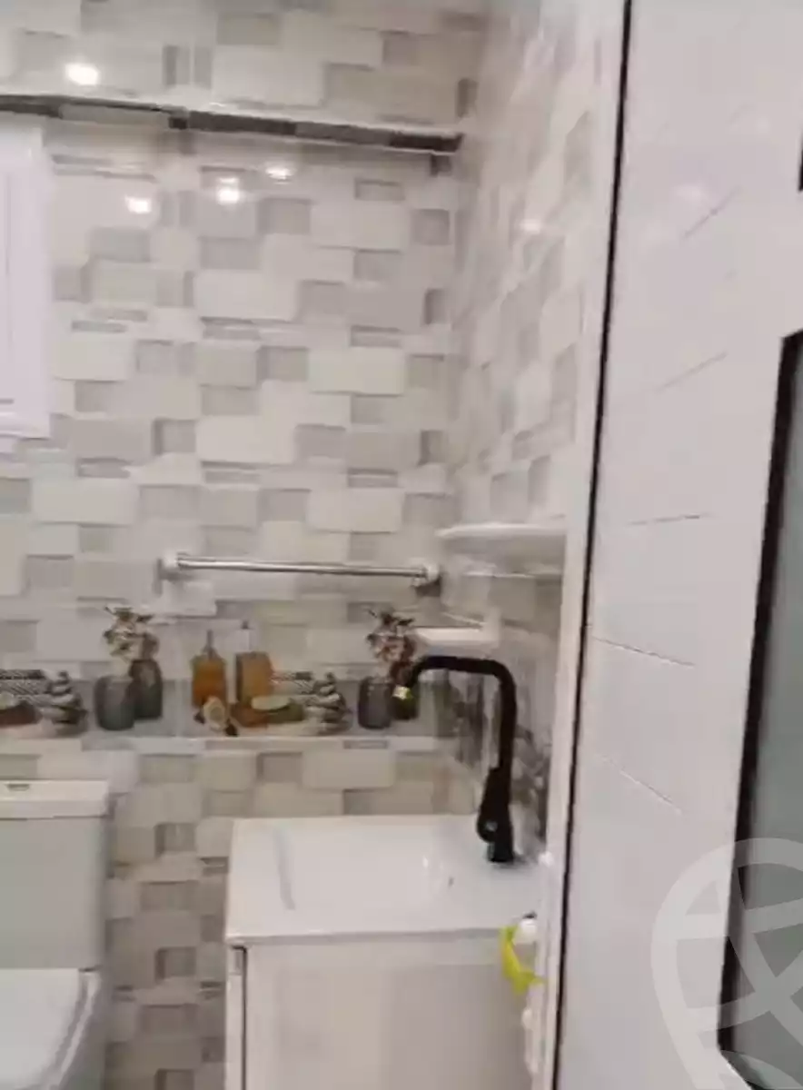 https://aqarmap.com.eg/ar/listing/5796684-for-sale-alexandria-l-jmy-el-hanouvel-abo-bakr-el-sedeek-st
