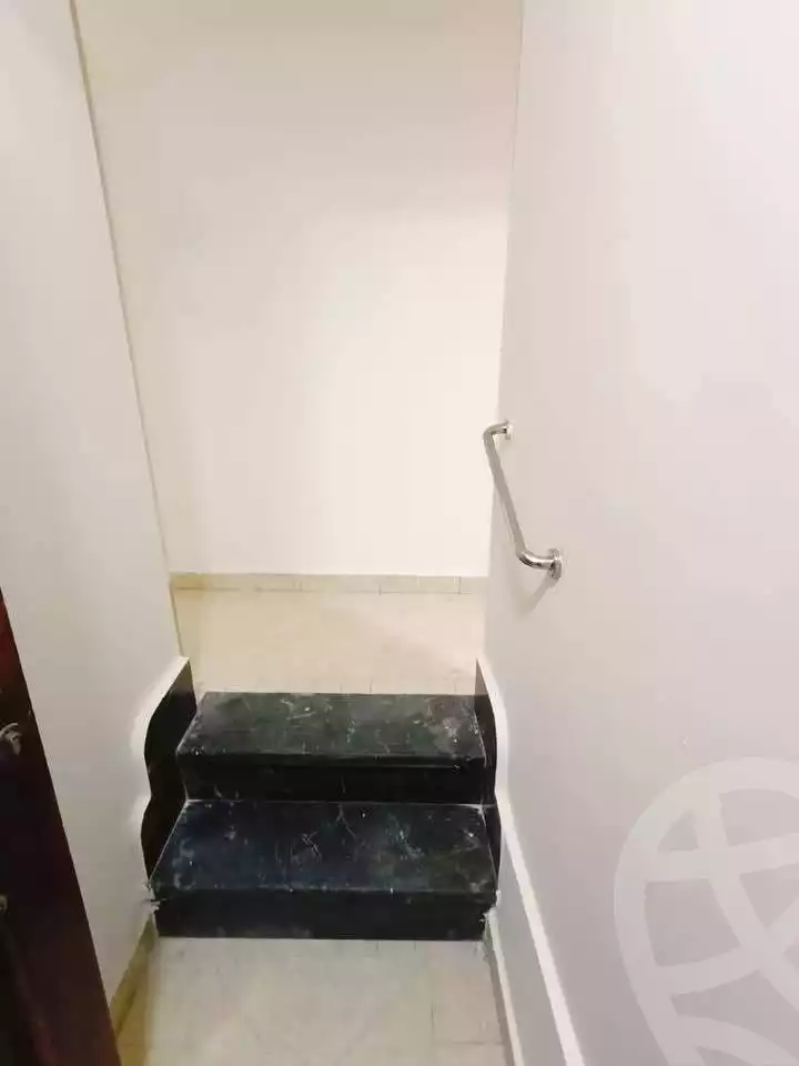 https://aqarmap.com.eg/ar/listing/5801928-for-sale-alexandria-l-jmy-el-hanouvel-el-kholafaa-el-rashdeen-st