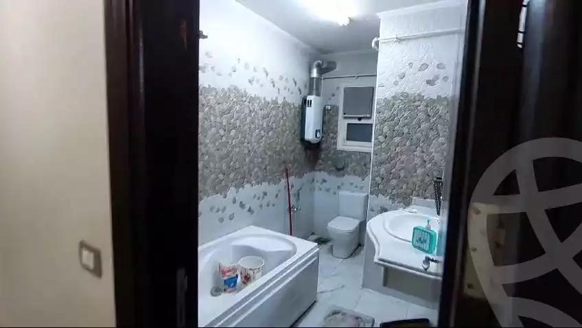 https://aqarmap.com.eg/en/listing/5802320-for-sale-cairo-el-matarya-teraat-el-gabal-st.