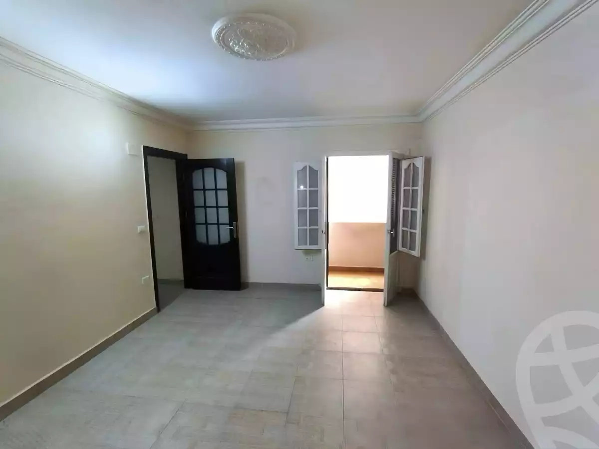 https://aqarmap.com.eg/en/listing/5804007-for-sale-cairo-helwan-helwan-el-sharkeya-saleh-sobhy-st