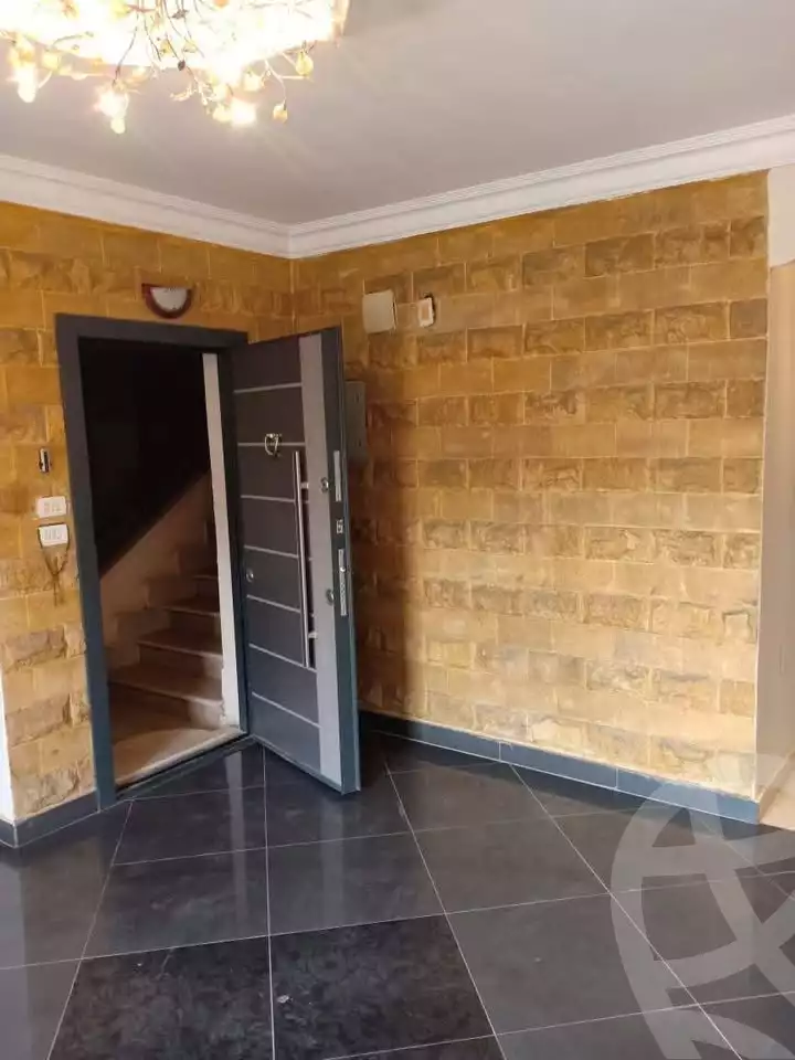 https://aqarmap.com.eg/en/listing/5804361-for-sale-cairo-mokattam-el-hadabah-el-wosta-el-mantaqa-el-khamsa
