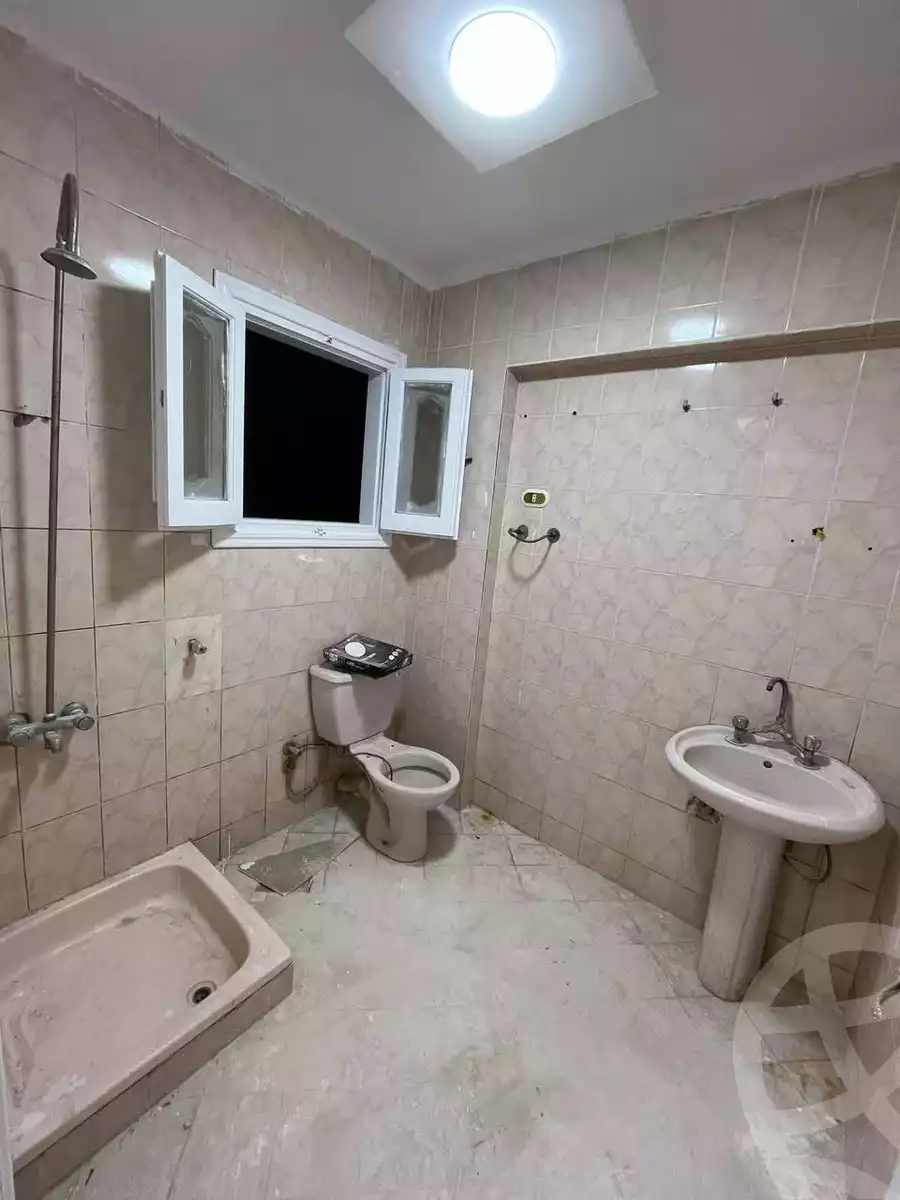 https://aqarmap.com.eg/ar/listing/5810671-for-sale-alexandria-l-jmy-lbytsh-waheed-sabir-st