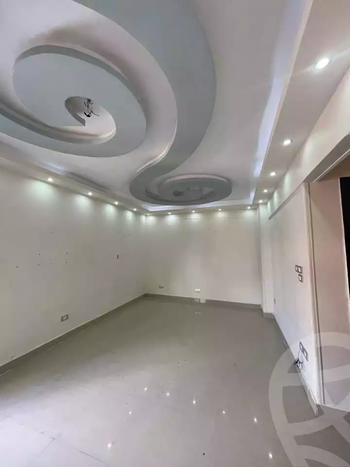 https://aqarmap.com.eg/ar/listing/5812110-for-sale-alexandria-zezenia