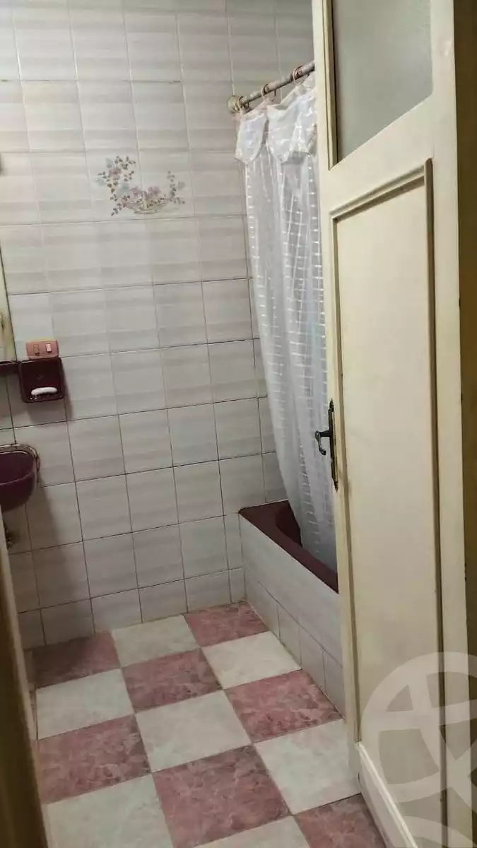 https://aqarmap.com.eg/en/listing/5813396-for-sale-alexandria-l-jmy-el-hanouvel