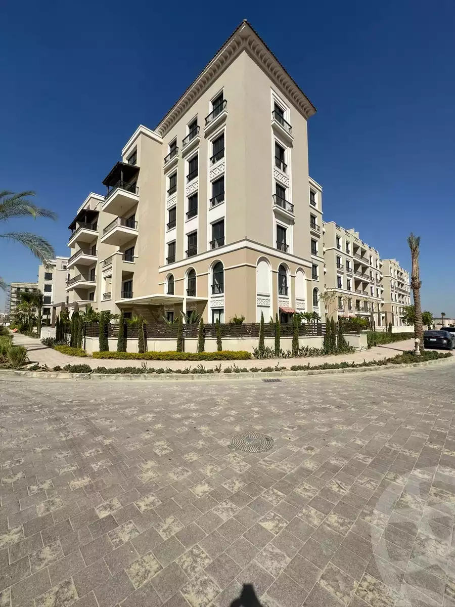 https://aqarmap.com.eg/en/listing/5814852-for-sale-cairo-el-sheikh-zayed-city-compounds-kmbwnd-fyldj-wyst-dr-llttwyr