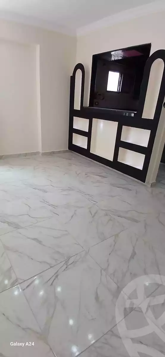 https://aqarmap.com.eg/en/listing/5816309-for-sale-alexandria-bahray-el-anfoshy-sidi-yakout-st