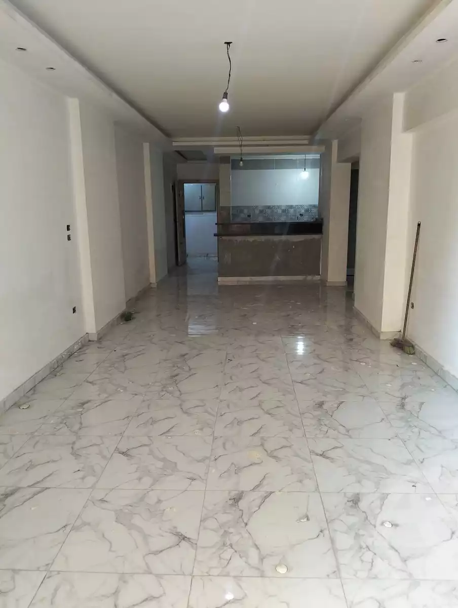 https://aqarmap.com.eg/ar/listing/5824105-for-sale-beheira-damanhour-damanhour-city-abd-el-salam-el-shazly-st