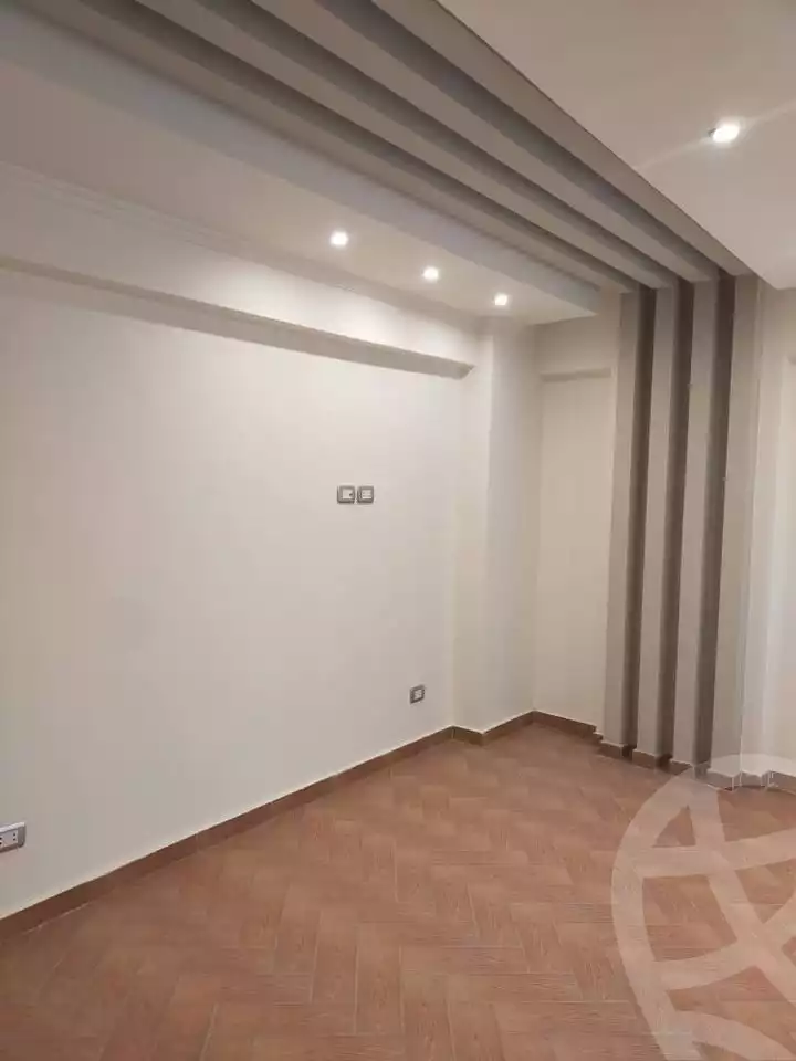 https://aqarmap.com.eg/en/listing/5826031-for-sale-alexandria-glim