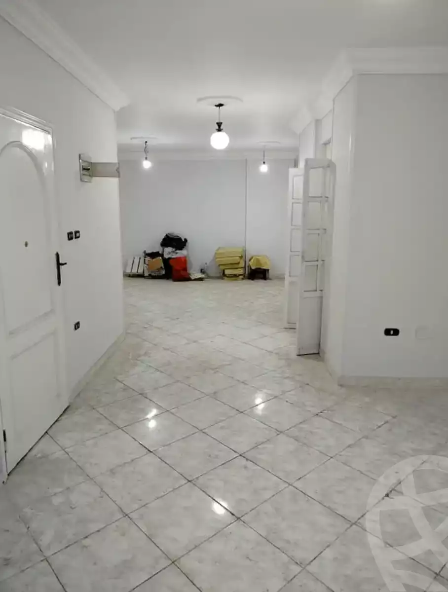 https://aqarmap.com.eg/en/listing/5827003-for-sale-alexandria-zezenia-ibrahim-el-attar-st