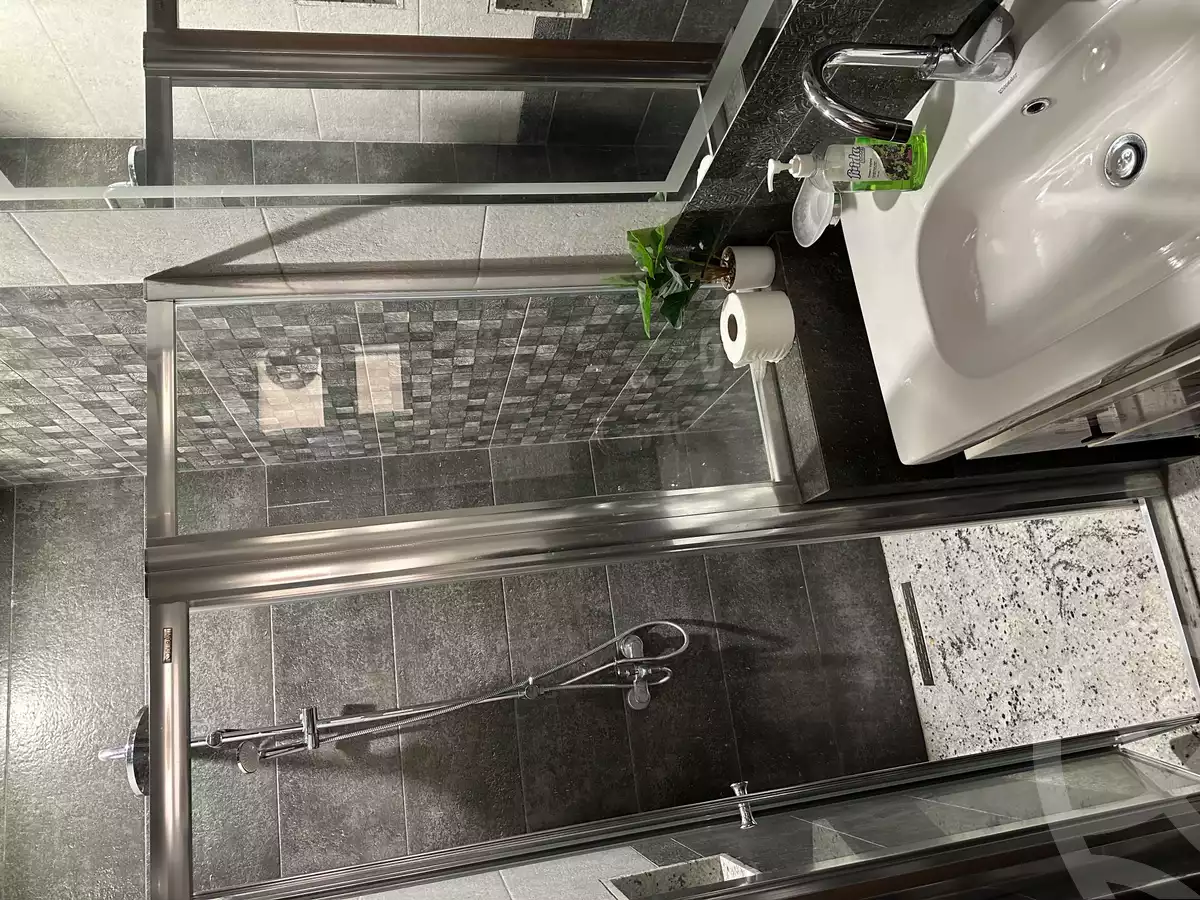 https://aqarmap.com.eg/en/listing/5827055-for-rent-cairo-el-sheikh-zayed-city-el-hay-elthamen-area-2