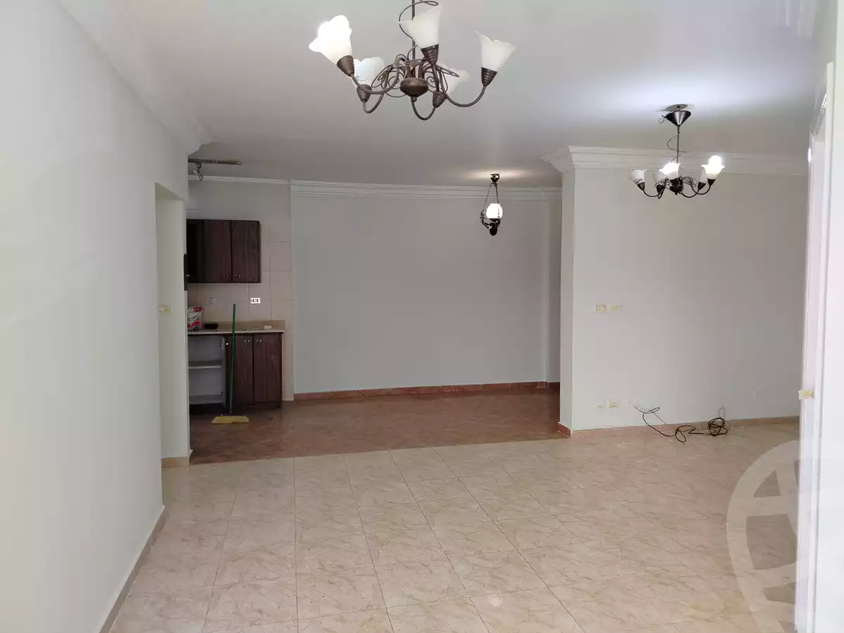 https://aqarmap.com.eg/en/listing/5831638-for-rent-cairo-new-cairo-lrhb-city-phase-4-saad-zaghloul-st
