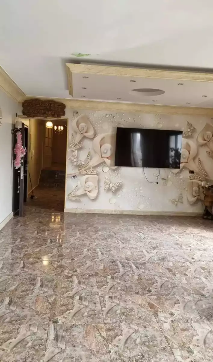 https://aqarmap.com.eg/en/listing/5832992-for-sale-cairo-el-maadi-degla-street-206