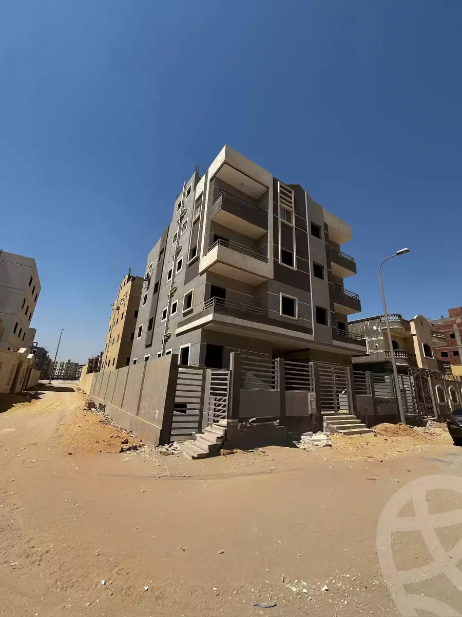https://aqarmap.com.eg/en/listing/5833216-for-sale-cairo-6th-of-october-hadaeq-october-lmntq-lsyhy-b