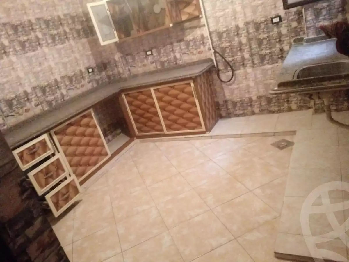 https://aqarmap.com.eg/en/listing/5834382-for-rent-alexandria-l-jmy-el-kilo-21