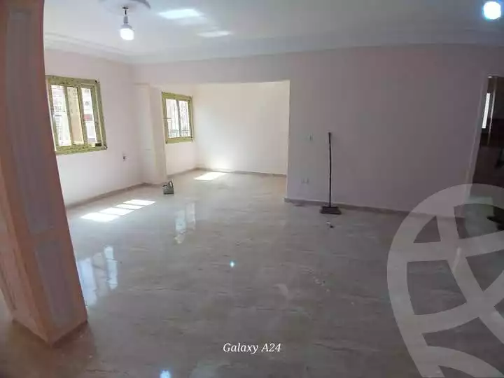 https://aqarmap.com.eg/ar/listing/5836621-for-rent-alexandria-ganaklis-shr-mrtdy-bsh