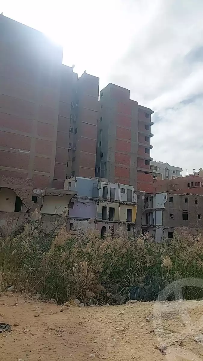 https://aqarmap.com.eg/en/listing/5836957-for-sale-cairo-helwan-helwan-el-sharkeya-mostafa-safwat-st