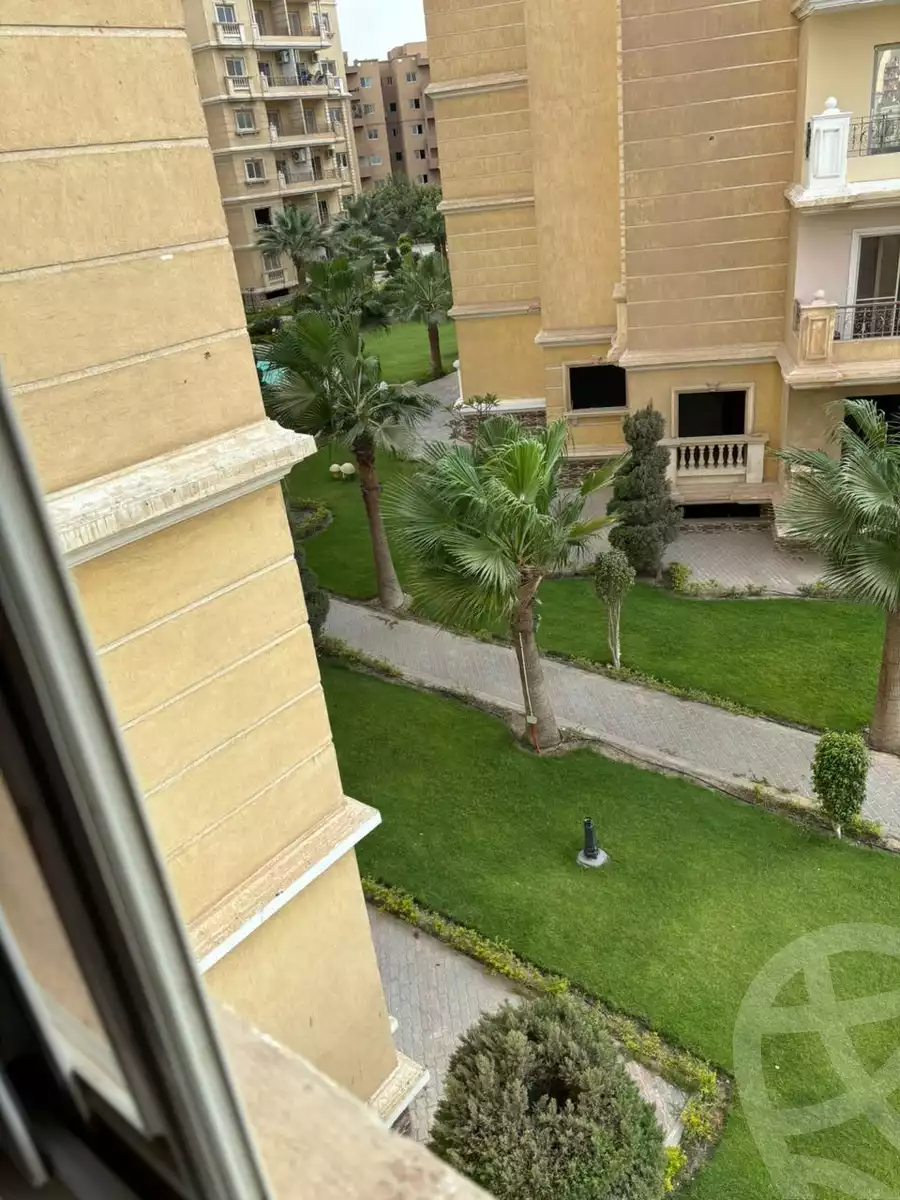 https://aqarmap.com.eg/en/listing/5867718-for-sale-cairo-6th-of-october-hadaeq-october-kmbwnd-fy-hdyq-ktwbr-el-rayhan-oasis