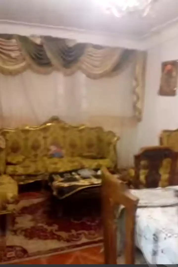https://aqarmap.com.eg/ar/listing/5840038-for-rent-alexandria-shds