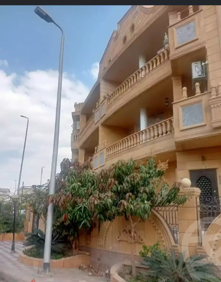 https://aqarmap.com.eg/ar/listing/5840930-for-sale-cairo-new-cairo-el-ahyaa-fifth-neighborhood-akhnaton-st