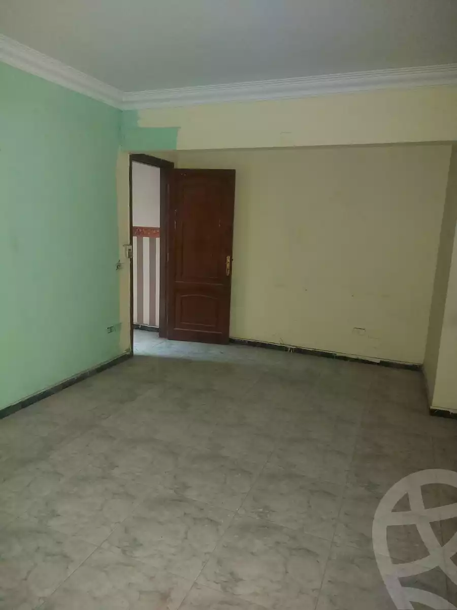 https://aqarmap.com.eg/en/listing/5842820-for-sale-cairo-helwan-helwan-el-sharkeya-khesro-basha-st