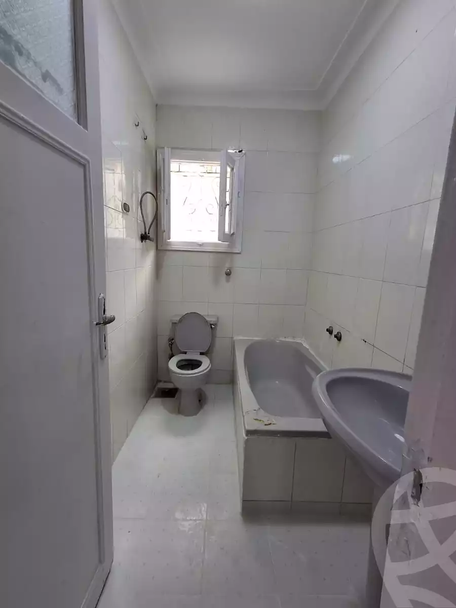 https://aqarmap.com.eg/ar/listing/5843609-for-sale-alexandria-l-jmy-shataa-el-nakheel