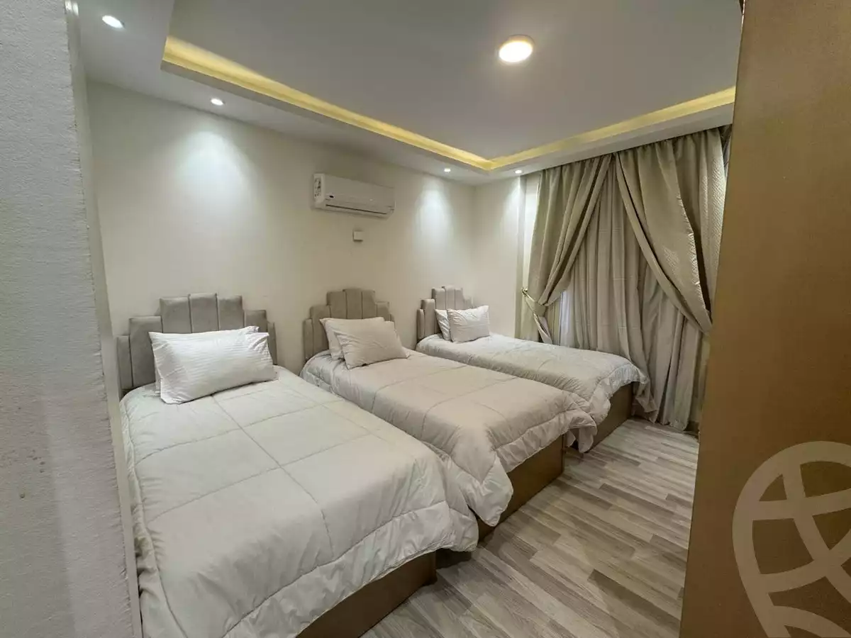 https://aqarmap.com.eg/ar/listing/5844019-for-sale-cairo-new-cairo-compounds-stwn-ryzydns-by-ar-y-llttwyr
