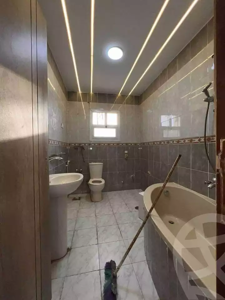 https://aqarmap.com.eg/en/listing/5844947-for-sale-cairo-hadayek-el-ahram