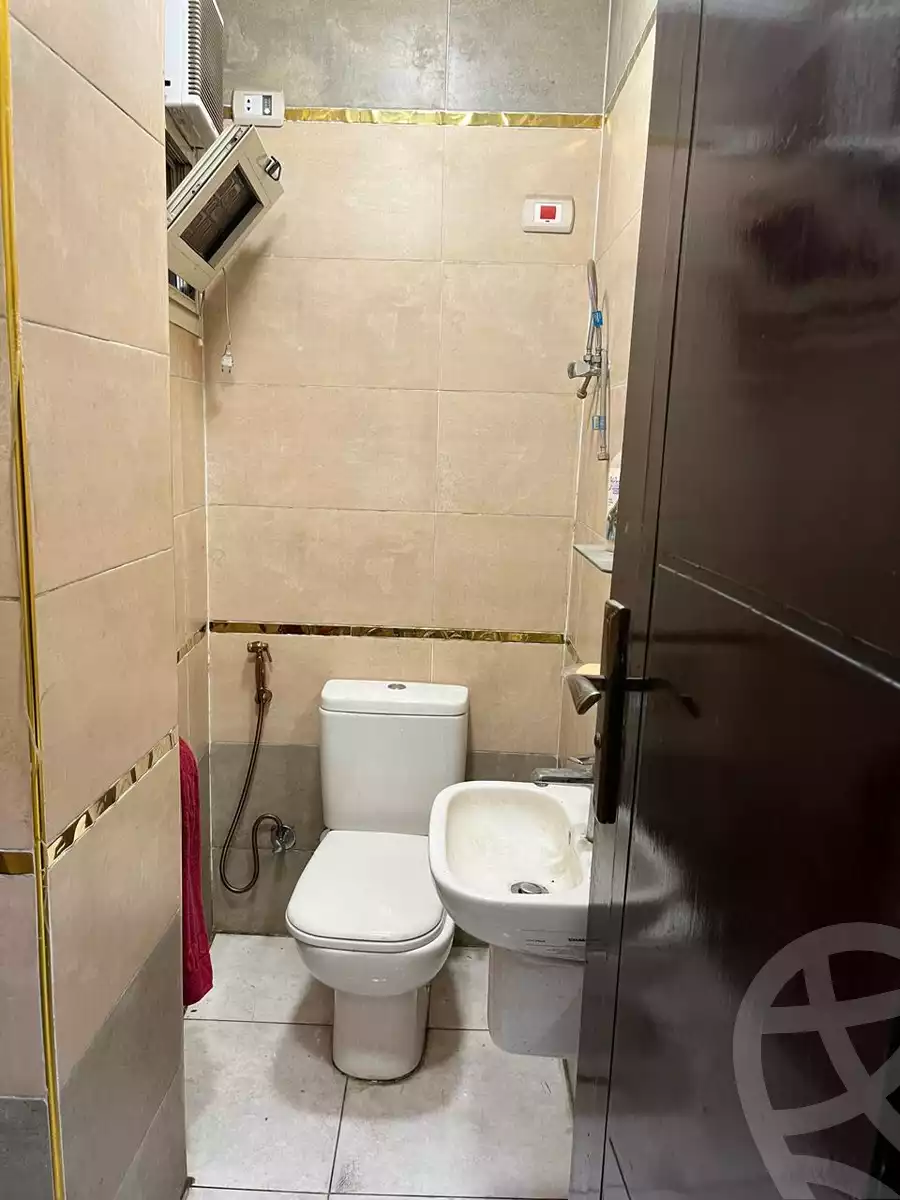 https://aqarmap.com.eg/en/listing/5848050-for-rent-cairo-downtown-abdeen-el-tahrir-st