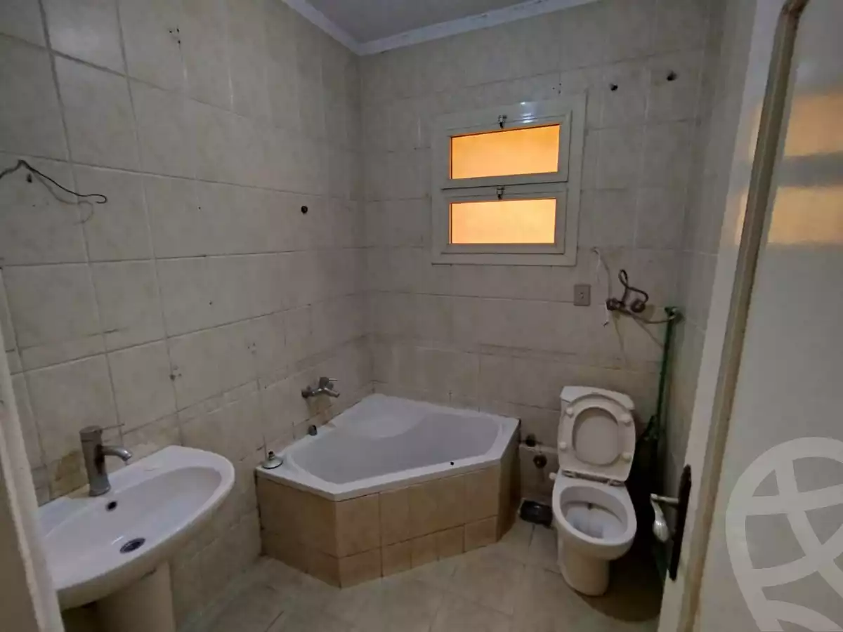 https://aqarmap.com.eg/ar/listing/5849922-for-sale-cairo-new-cairo-el-narges-el-narges-omarat-street-79
