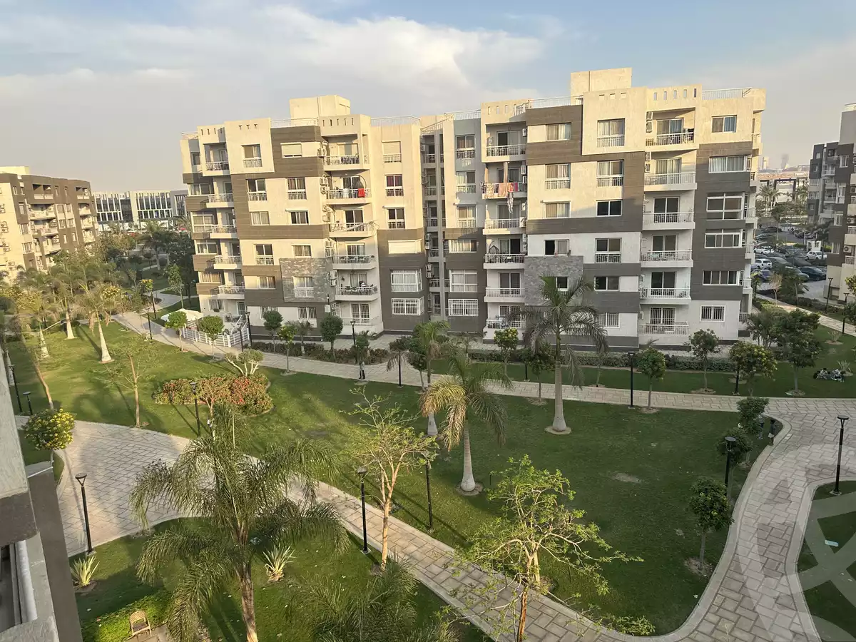 https://aqarmap.com.eg/ar/listing/5850107-for-sale-cairo-new-cairo-madinaty-twelfth-zone-buildings