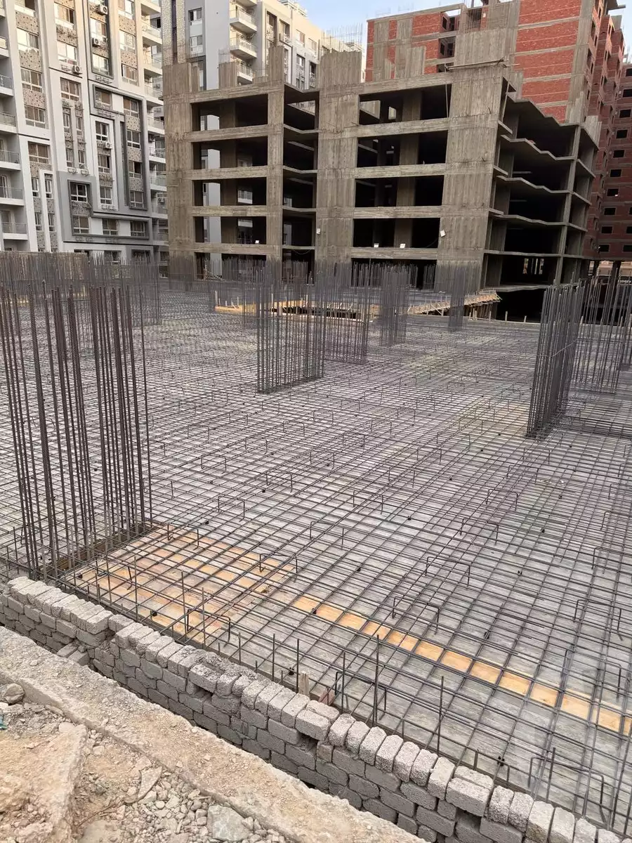 https://aqarmap.com.eg/en/listing/5850283-for-sale-cairo-mokattam-compounds-kmbwnd-fyrwn-fywtshr-hwmz-llttwyr