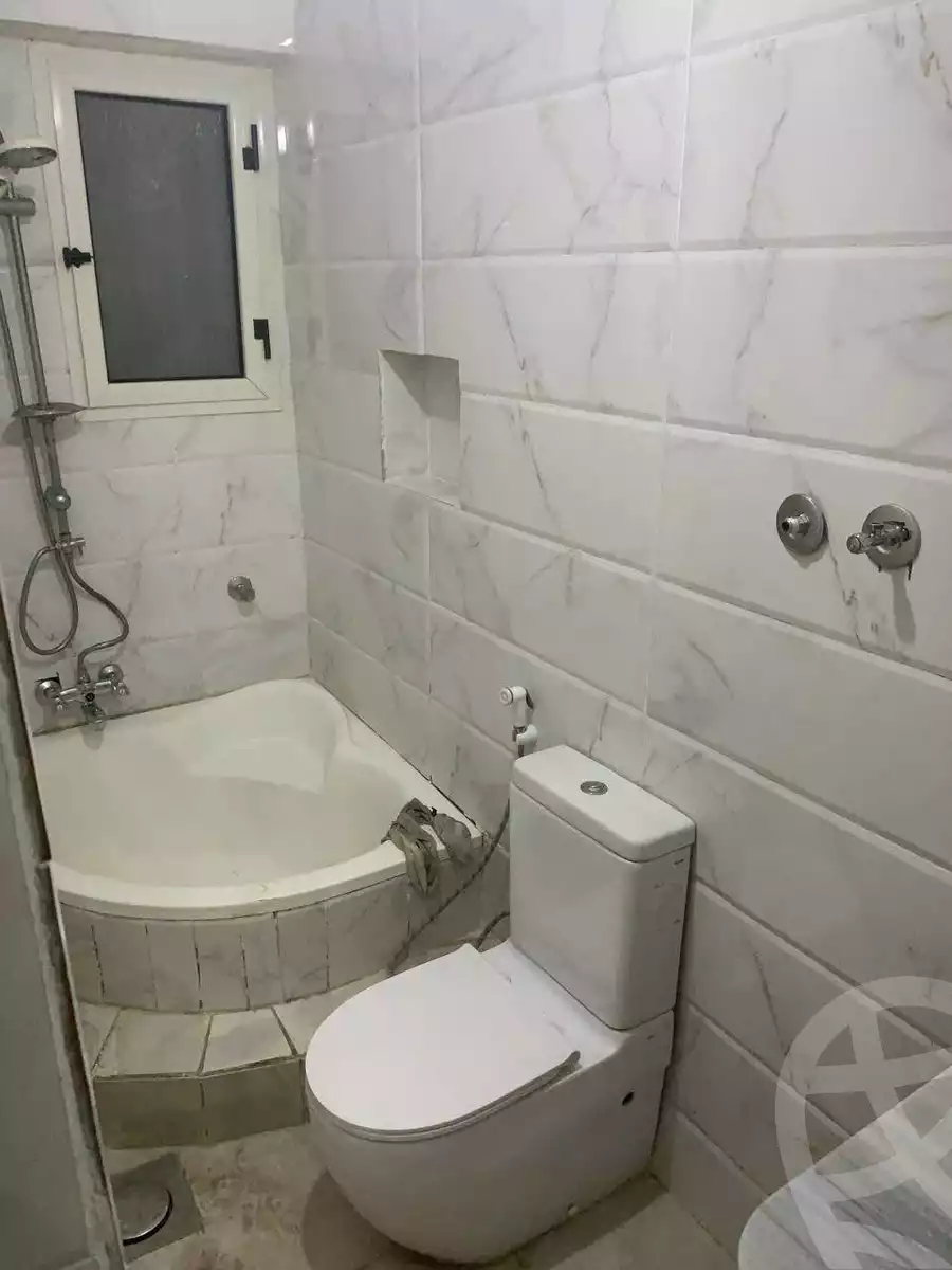 https://aqarmap.com.eg/en/listing/5851823-for-sale-alexandria-rs-ltyn
