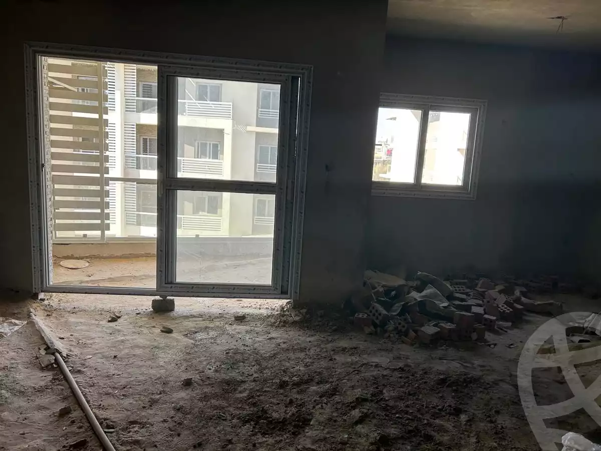 https://aqarmap.com.eg/en/listing/5854330-for-sale-cairo-el-sheikh-zayed-city-compounds-el-khamayel