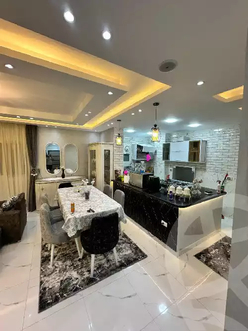https://aqarmap.com.eg/en/listing/5855791-for-sale-cairo-mokattam-el-hadabah-el-wosta-el-mantaqa-el-olaa-baron-school-street