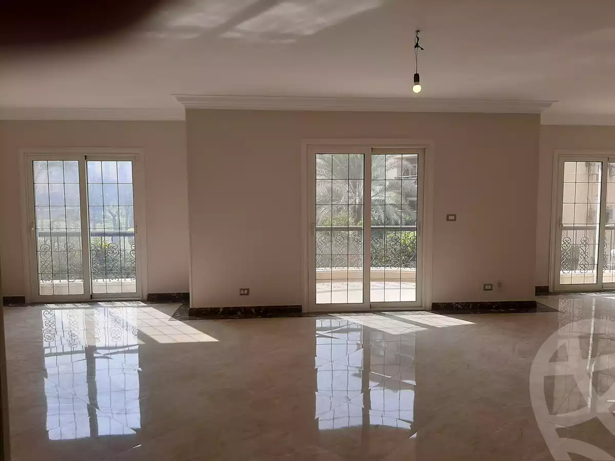 https://aqarmap.com.eg/en/listing/5856395-for-sale-cairo-new-cairo-lrhb-city-phase-8