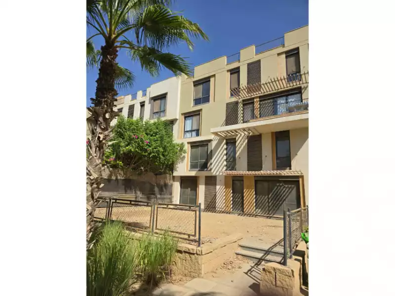 https://aqarmap.com.eg/en/listing/5860246-for-sale-cairo-el-sheikh-zayed-city-compounds-kmbwnd-wyst-twn-swdyk
