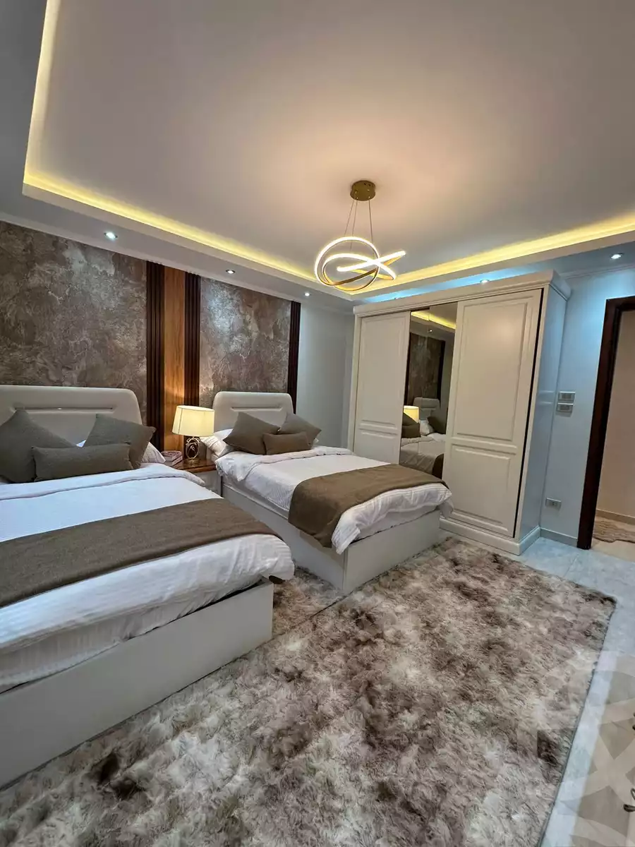 https://aqarmap.com.eg/en/listing/5860549-for-sale-cairo-new-cairo-compounds-mwrd-fq-llttwyr