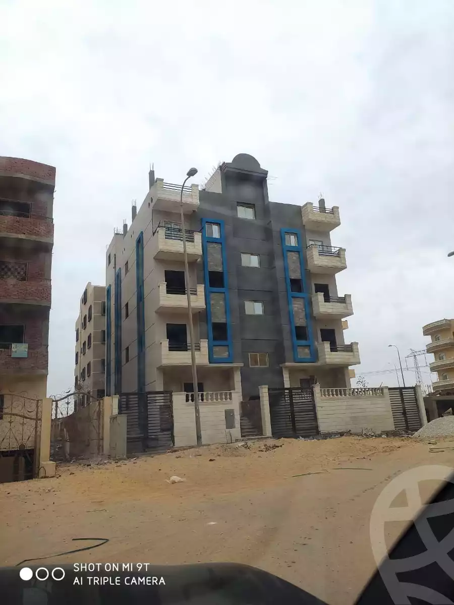 https://aqarmap.com.eg/en/listing/5860896-for-sale-cairo-6th-of-october-hadaeq-october-lmntq-lsyhy