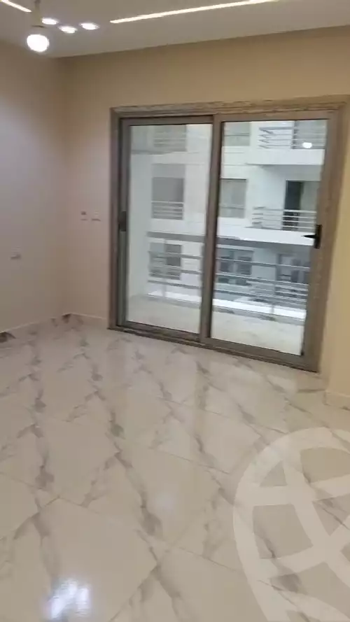 https://aqarmap.com.eg/ar/listing/5861355-for-sale-cairo-nasr-city-compounds-degla-towers
