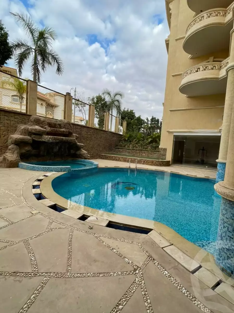 https://aqarmap.com.eg/en/listing/5861898-for-rent-cairo-new-cairo-compounds-royal-lagoon