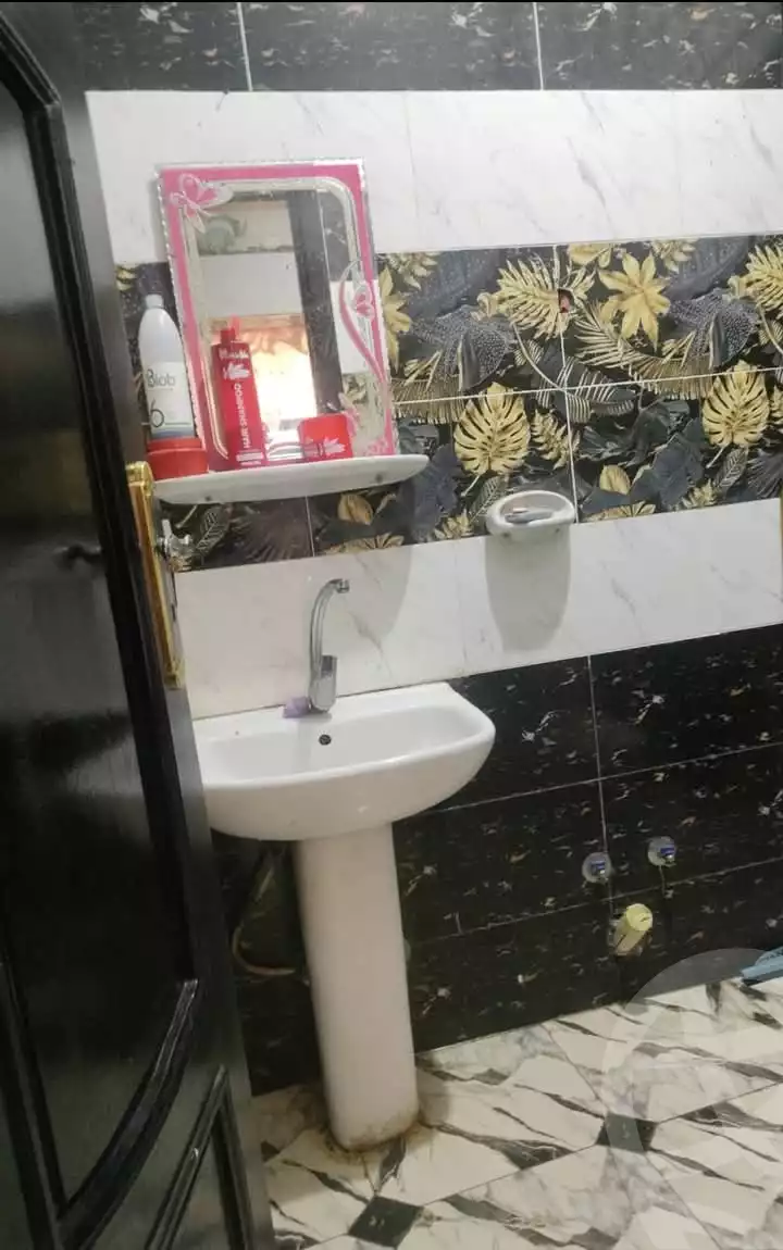 https://aqarmap.com.eg/en/listing/5862561-for-sale-gharbia-el-mahallah-el-kubra-manshyet-el-bakry