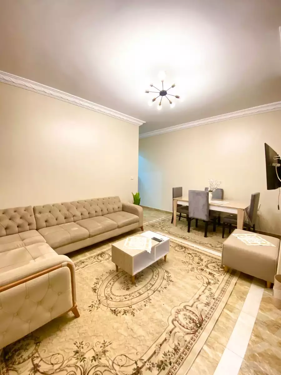 https://aqarmap.com.eg/en/listing/5863142-for-rent-cairo-new-cairo-compounds-el-mostashareen-compound
