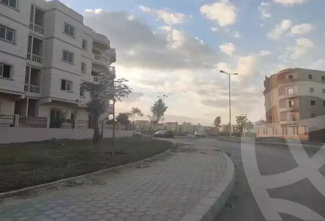 https://aqarmap.com.eg/ar/listing/5864268-for-sale-cairo-el-shorouk-compounds-el-shorouk-2000