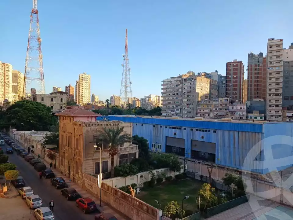 https://aqarmap.com.eg/en/listing/5866487-for-rent-alexandria-glim