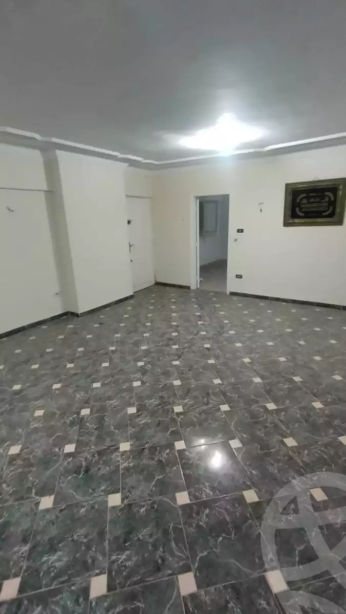 https://aqarmap.com.eg/en/listing/5867021-for-sale-cairo-helwan-helwan-el-sharkeya-mostafa-safwat-st