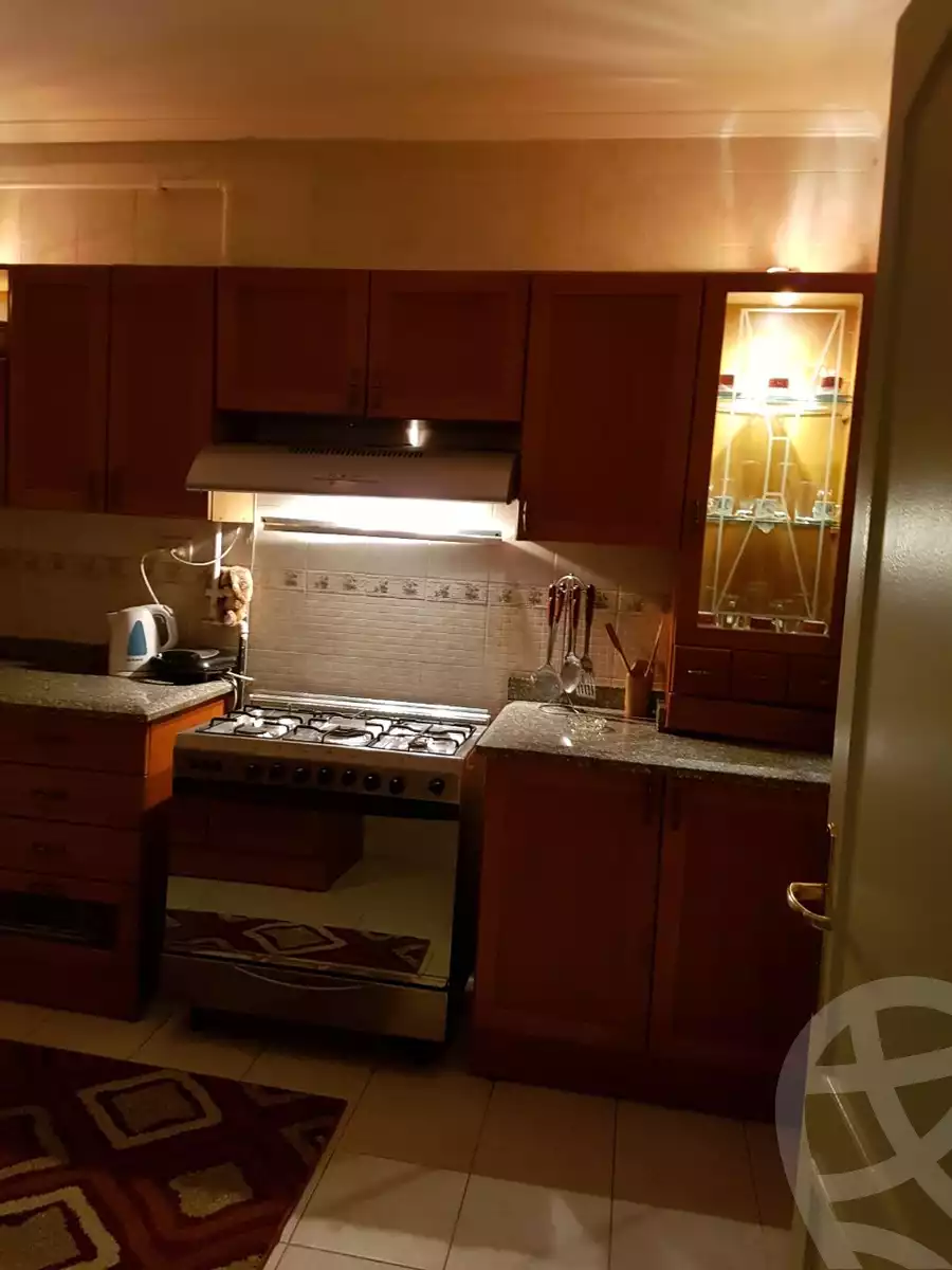 https://aqarmap.com.eg/ar/listing/5867644-for-rent-cairo-new-cairo-lrhb-city-phase-4-mohammed-farid-st