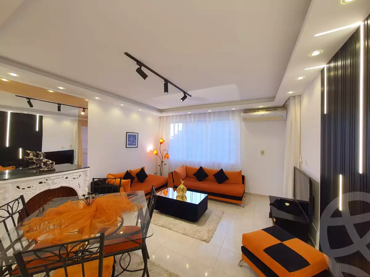 https://aqarmap.com.eg/ar/listing/5867644-for-rent-cairo-new-cairo-lrhb-city-phase-4-mohammed-farid-st